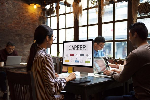 wageindicator_593504084